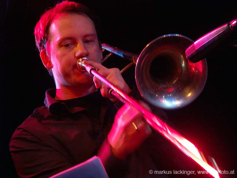 jazzit_076202