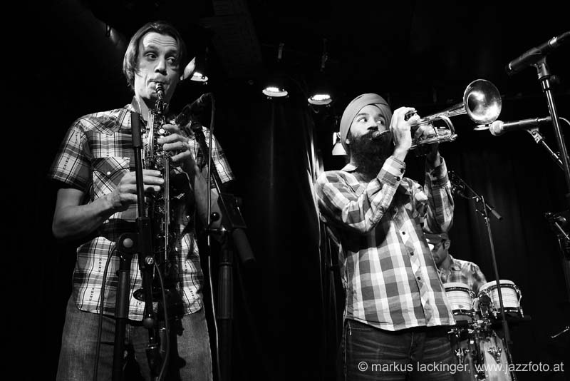 red_baraat_1