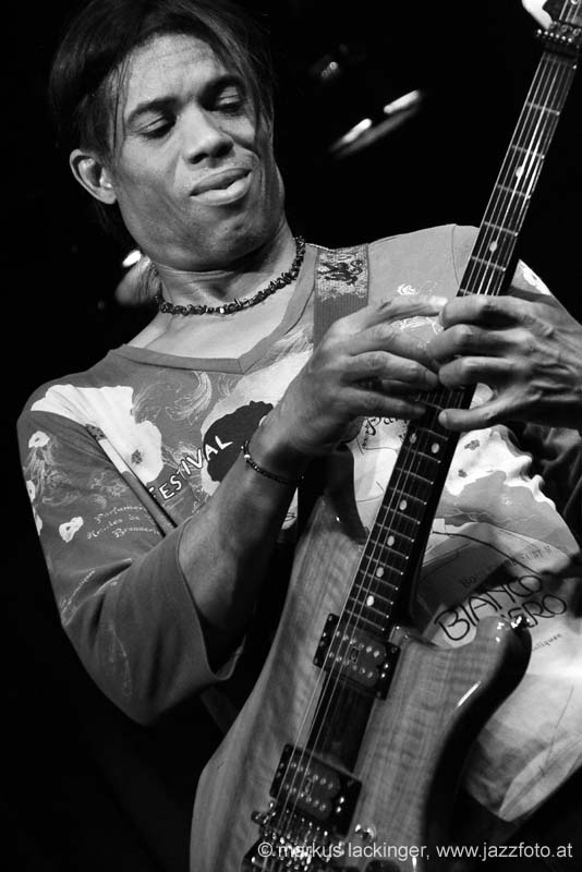 stanley_jordan_2