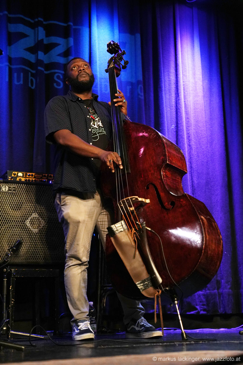 jazzit_a74_221000590