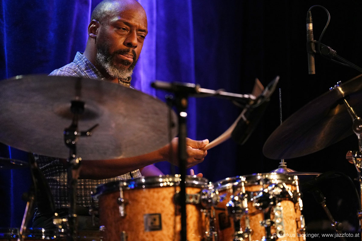 jazzit_a74_221000710