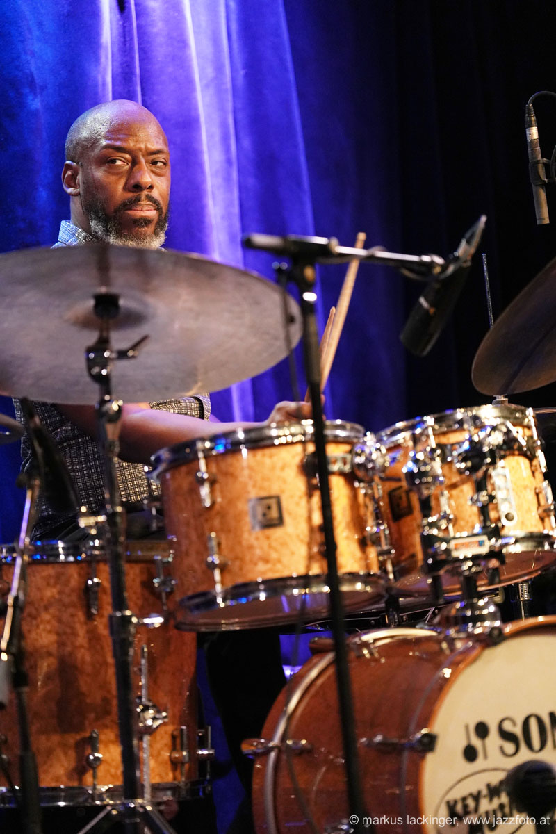 jazzit_a74_221000733