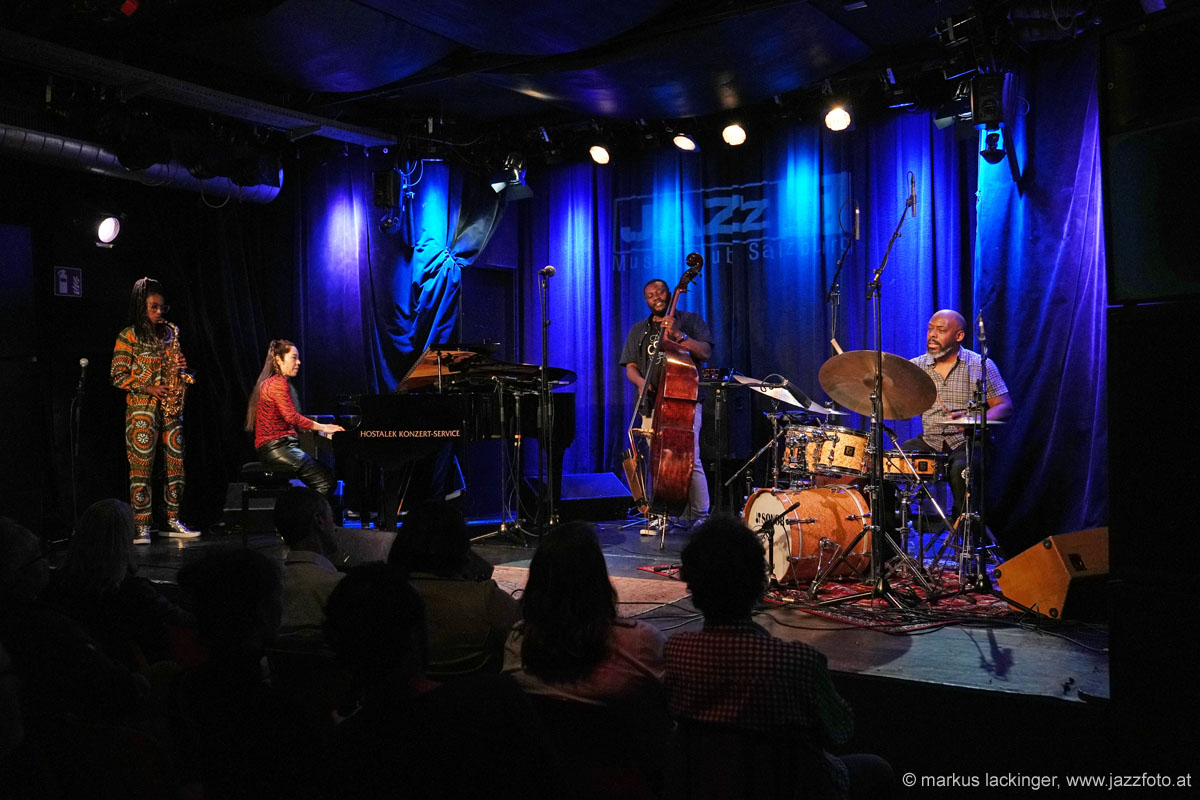 jazzit_a74_221000758