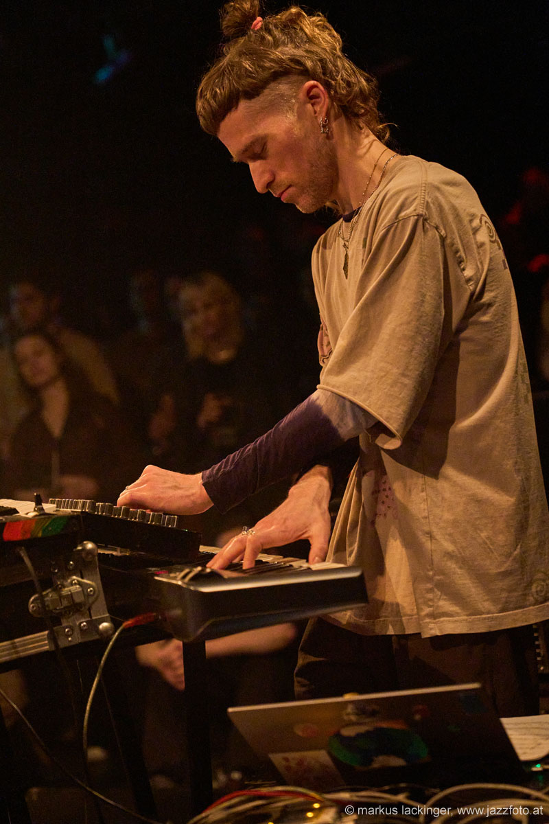 jazzit_a74_24208239